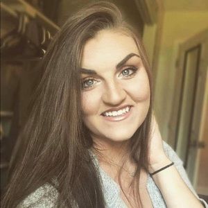 Meet your Posher, Kenna